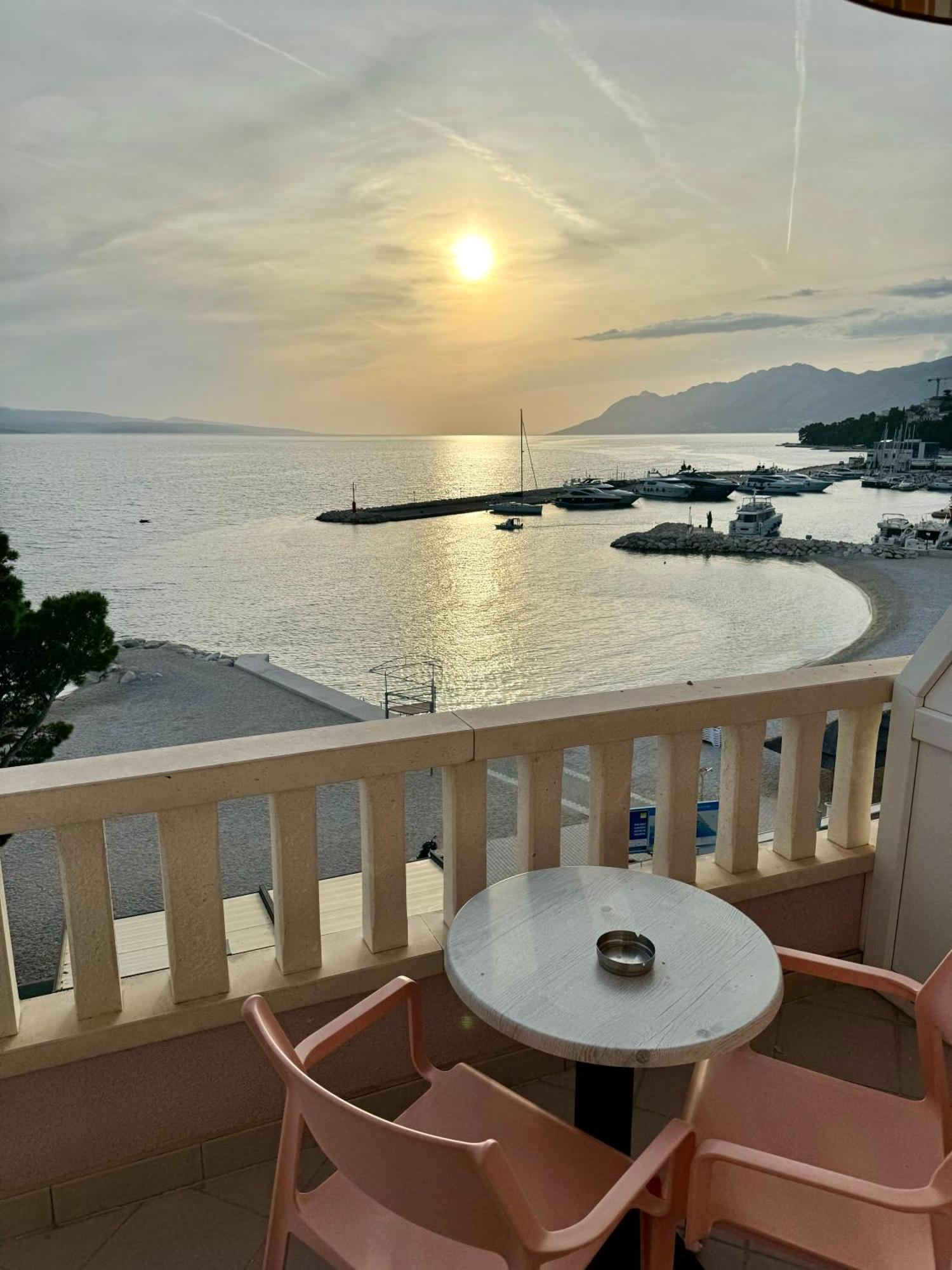 Villa Rozika บาชกาโวดา ภายนอก รูปภาพ