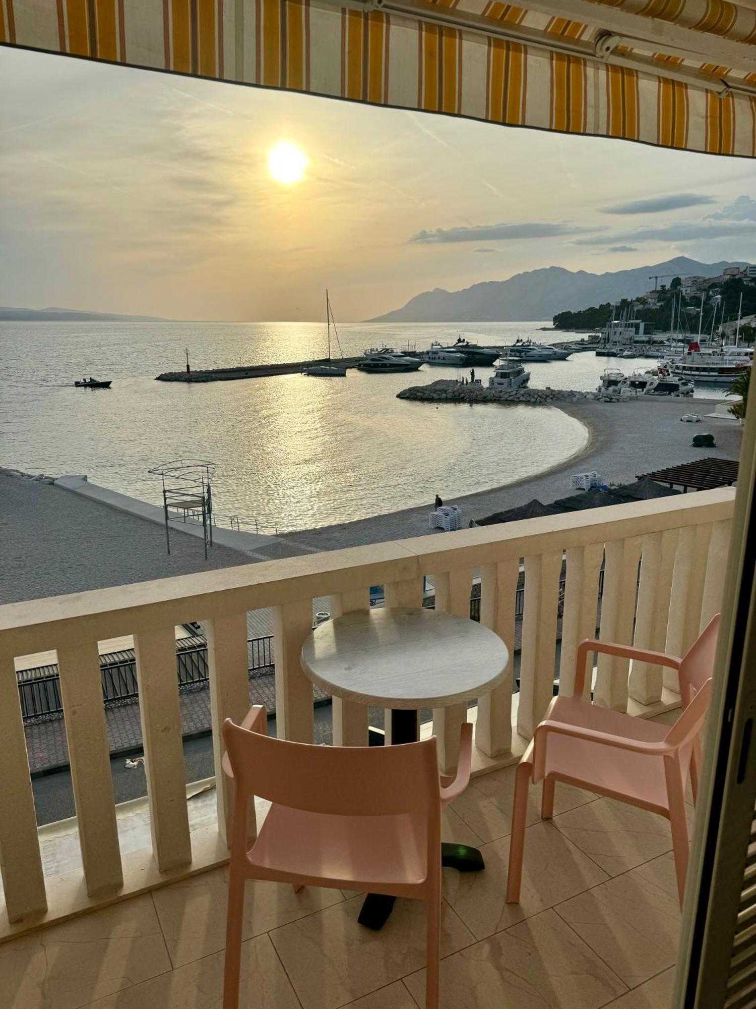 Villa Rozika บาชกาโวดา ภายนอก รูปภาพ